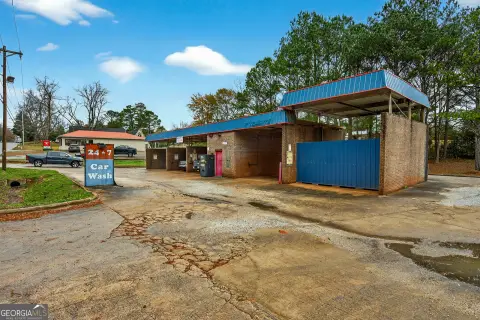 Self-Service Car Wash with Bays