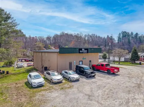 Versatile Commercial Property Near Brevard