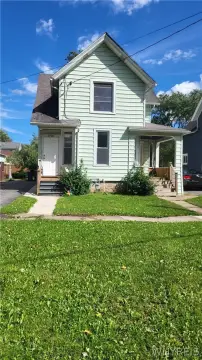 Updated Duplex with Fenced Yard