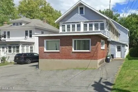 5-Unit Apartment Building
