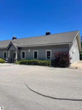 Suttons Bay Office Space