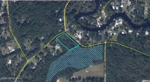 Residential Land in Middleburg, FL