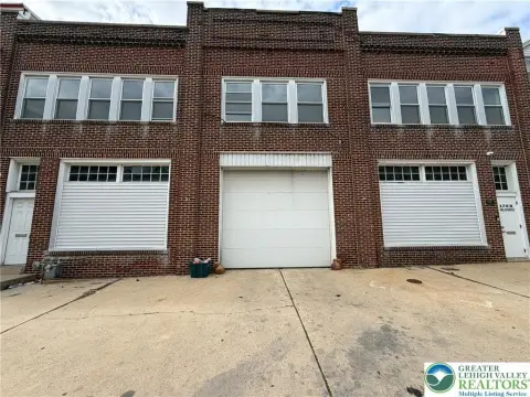 Warehouse and Office Flex Space