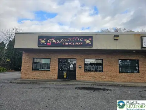 Established Pizza/Sandwich Shop Business