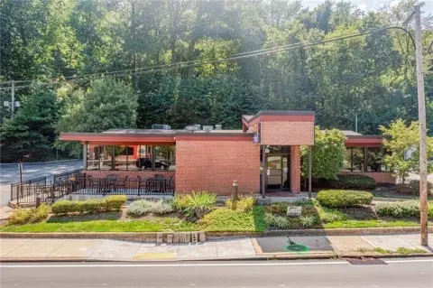 Restaurant Space in Forest Hills