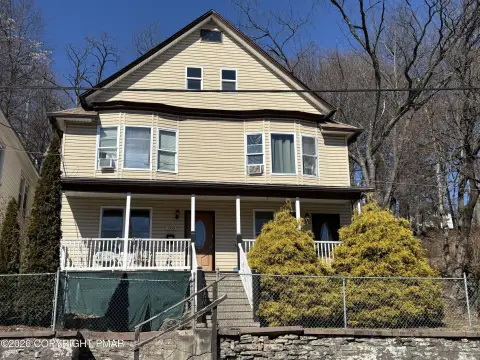 Scranton Multifamily Property with Extra Lots