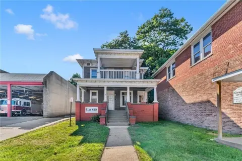 4-Unit Quadplex