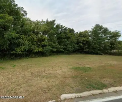 Commercial Land with Route Frontage