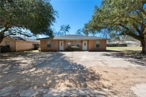 Brick Duplex Near Texas A&M