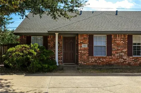 Leased 2-Bedroom Duplex