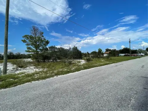 Residential Lot in Sun Ray