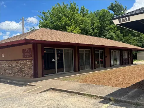 Multi-Unit Office and Retail Building