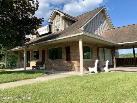 Retail/Office Space with Parking