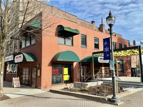 Restaurant Building with Two-Bedroom Apartment