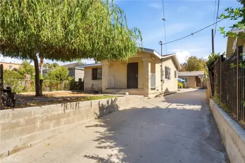 Duplex with Private Backyards