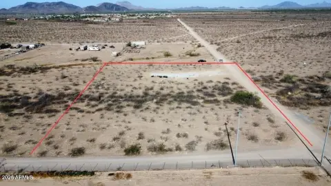 2 Acres Land in Tonopah