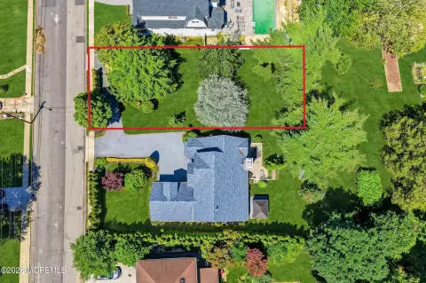 Buildable Residential Cul-de-Sac Lot