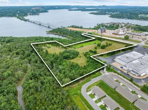 Lakefront Development Opportunity in Missouri