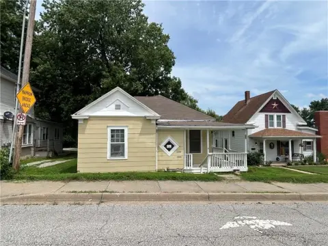 Duplex with Unfinished Basement Damage