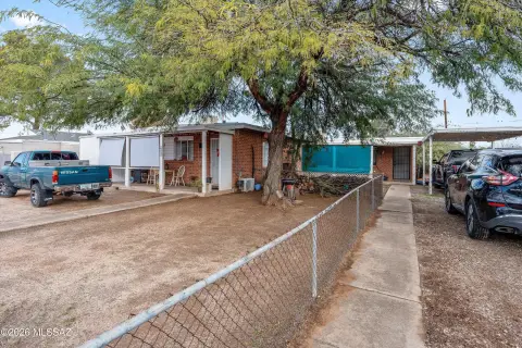 Tucson Duplex with Large Lot