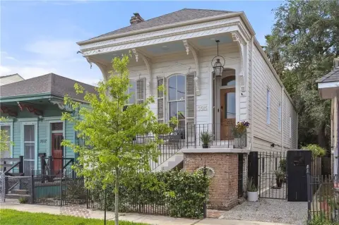 Victorian Duplex with Off-Street Parking