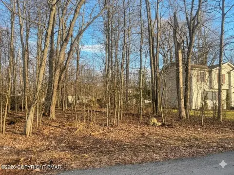 Residential Lot in StillWater Lake