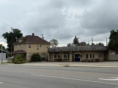 Retail Storefront with Apartment