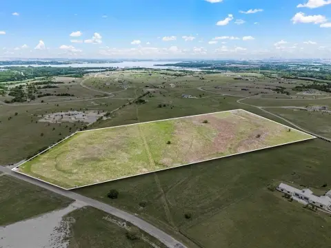 20+ Acre Homesite in Crowley
