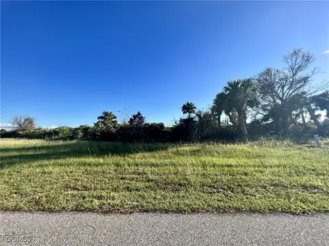 Residential Lot in Rotonda West