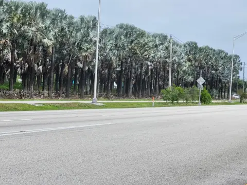 80 Acres on Krome Avenue