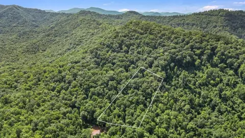 Unrestricted Land in Franklin, NC