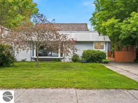 Triplex with Shared Deck