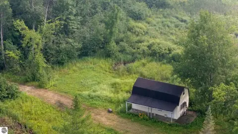 Secluded Hunting and Buildable Land