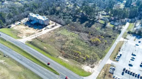 Prime Commercial Land Opportunity