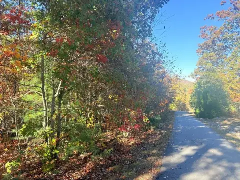 Residential Lot in Hideaway Hills