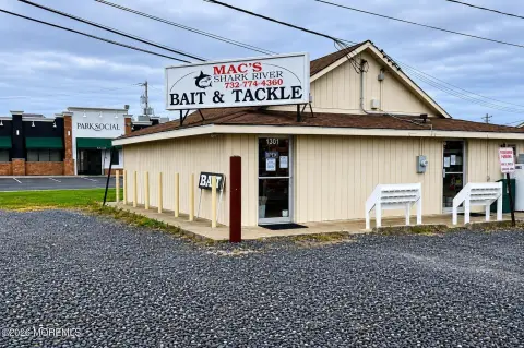 Route 35 Retail Opportunity