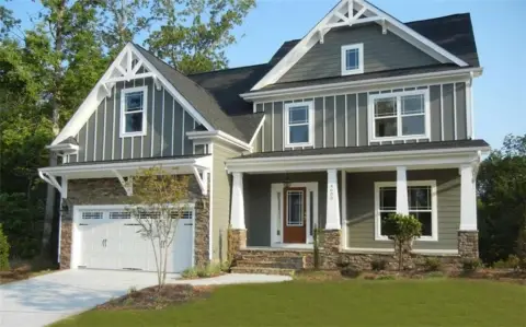 Residential Lot in Growing Tucker