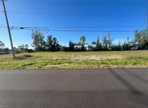 Land in Cape Coral, FL