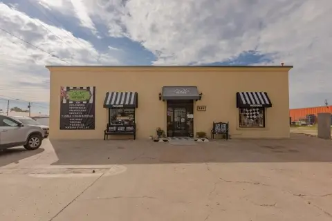 Versatile Commercial Building in Odessa