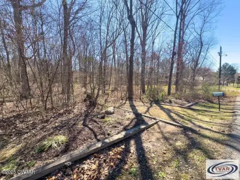 Level Lot in Huntingdon, TN
