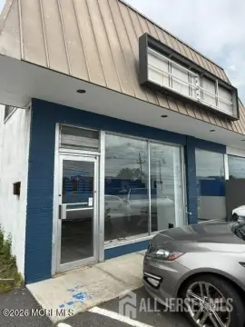 Retail Space on Route 18