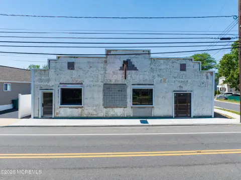 Union Beach Commercial Building For Lease