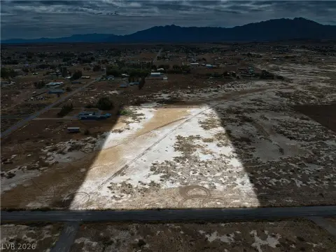 Pahrump Land with Mountain Views