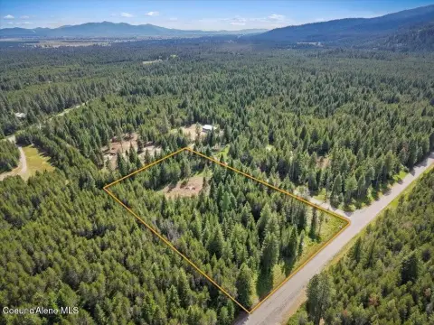 Treed Secluded Residential Land Parcel
