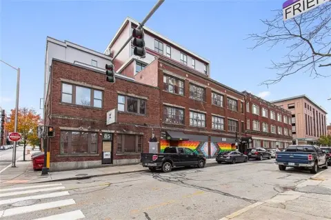 Third-Floor Office Space