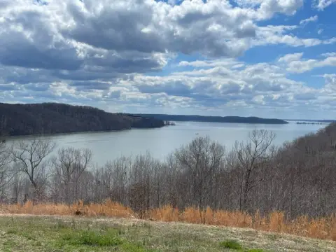 Waterfront Lot in Dover, TN