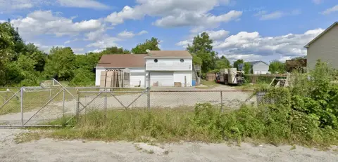 Warehouse Garage on R-8 Lot