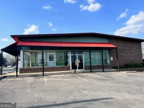 Highway 80 Frontage Retail/Warehouse