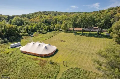 Iconic Restaurant Destination For Sale