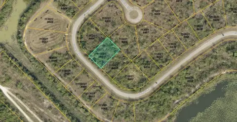 Residential Land in North Port